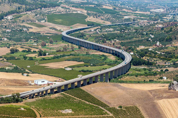 Estudios geológicos · Ingenieros Geotécnicos y Geofísicos Subirats